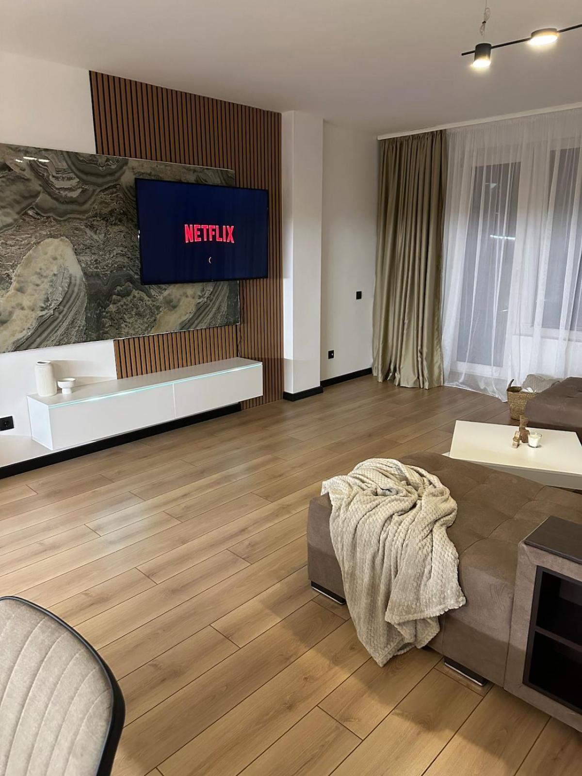 Monarx 1113 Apartament